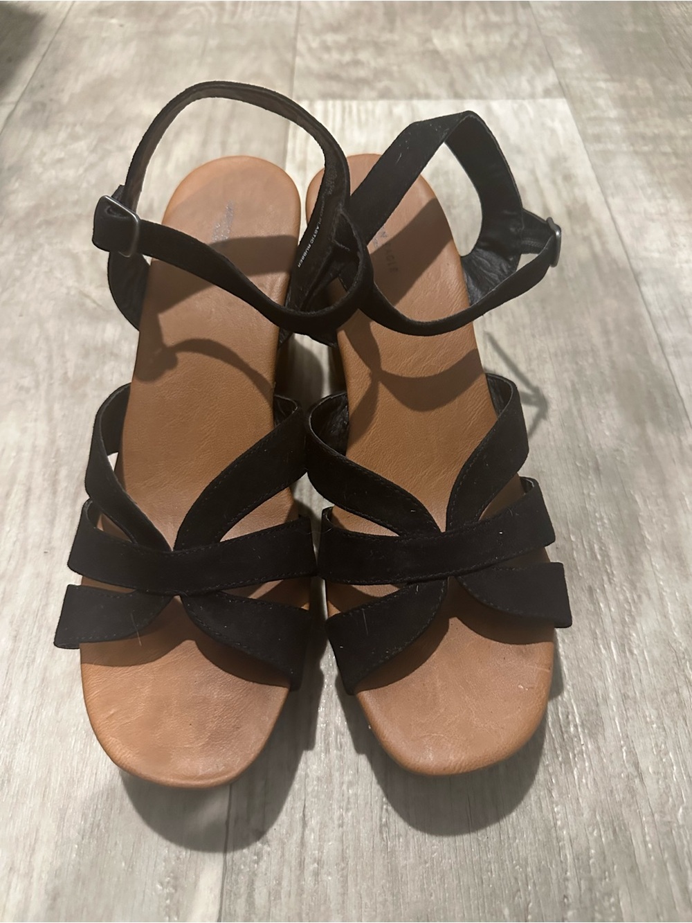 American Eagle Black Strappy Low Block Heel Sandals Women’s Size 11
